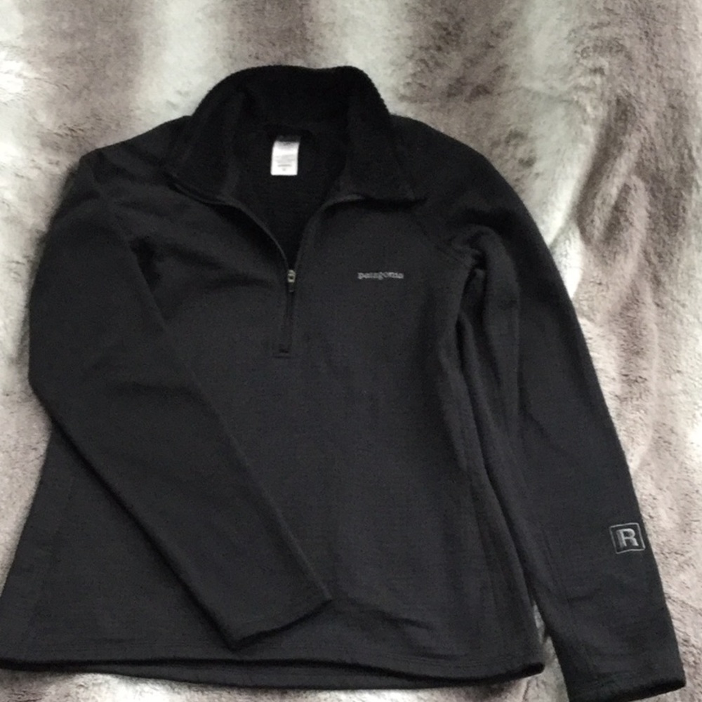Patagonia R1 fleece pullover black